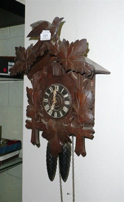 Lot 721 - A cuckoo clock