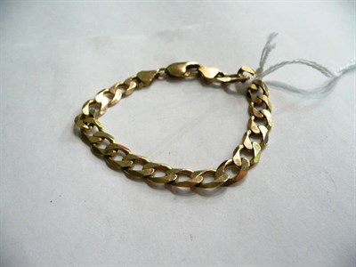 Lot 105 - A 9 carat gold curb bracelet