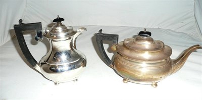 Lot 213 - Silver teapot and coffee pot, approx 32oz