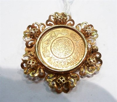 Lot 425 - An Arabic coin mounted as a pendant