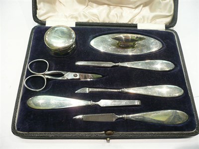 Lot 466 - Cased manicure set