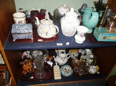 Lot 483 - A quantity of decorative ceramics, glass and ornamental items including a Noritake dressing...