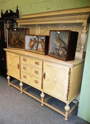 Lot 533 - Painted oak sideboard