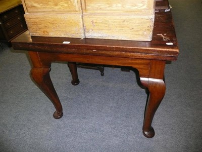 Lot 550 - Fold over table