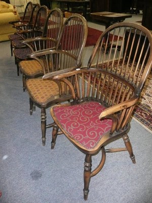 Lot 568 - Set of six Windsor chairs and a pedestal table