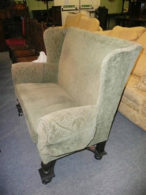 Lot 591 - A 17th century-style settee