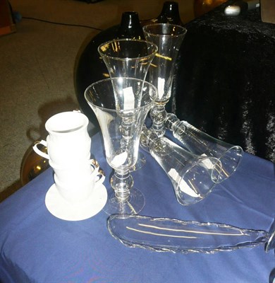 Lot 1032 - Set of glassware including approximately, sixty Champagne glasses (3 boxes), fourty wine glasses (2