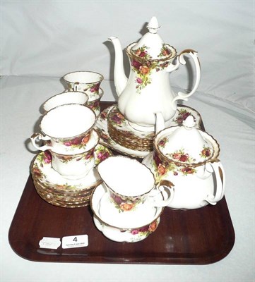Lot 4 - Royal Albert 'Old Country Roses' teawares