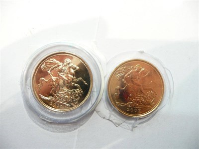 Lot 227 - Two gold sovereigns 2007, 2010 (2)