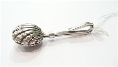 Lot 249 - Silver napkin clip