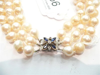 Lot 356 - Triple strand cultured pearl choker