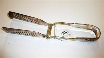 Lot 406 - A pair of silver asparagus servers