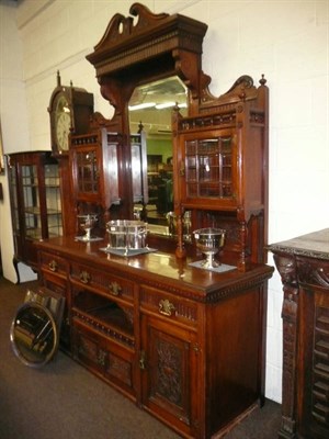 Lot 579 - Late Victorian mirror back sideboard