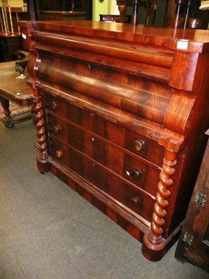 Lot 626 - Victorian Scottish chest