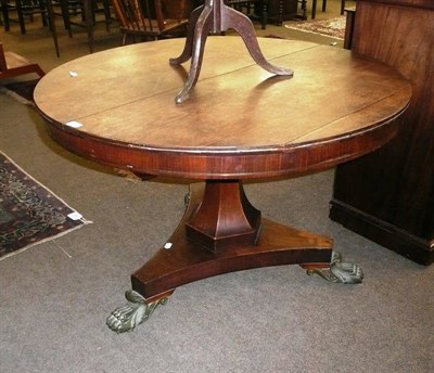 Lot 635 - Regency rosewood breakfast table