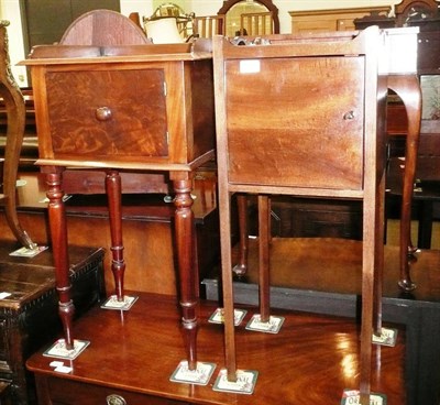 Lot 637 - Bedside table - mahogany (William IV c.1830) and late George III tray top bedside cupboard