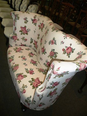 Lot 668 - High back settee