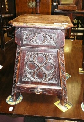 Lot 707 - Gothic oak table/stool