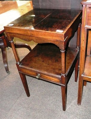 Lot 766 - Georgian mahogany washstand with pottery bowl