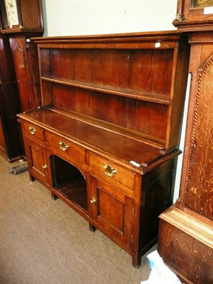 Lot 771 - Small oak dresser