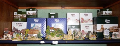 Lot 177 - Eleven Lilliput Lane groups (various sizes) including "Canterbury Bells" and "Jesmond Mill"