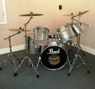 Lot 243 - A Pearl Export Drum Kit