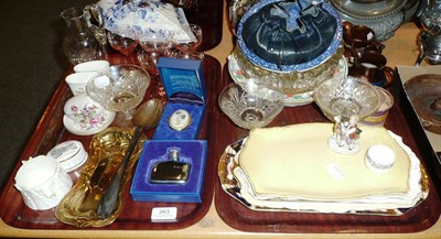 Lot 261 - Quantity of china and glass on two trays