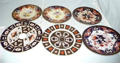 Lot 472 - Pair of Royal Crown Derby plates, two others, Chamberlains plate and another (6)