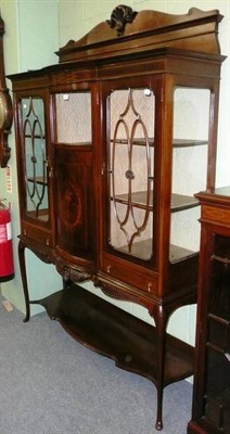 Lot 652 - Edwardian inlaid mahogany display cabinet