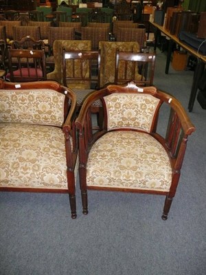 Lot 711 - Mahogany framed parlour suite