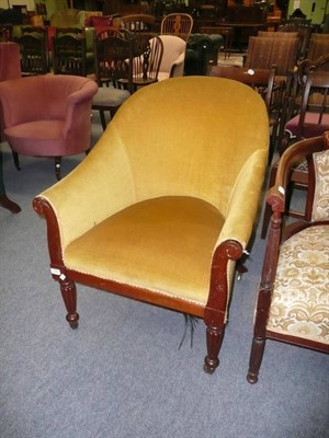 Lot 712 - Reeded library chair