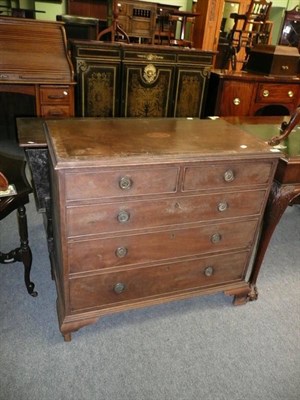 Lot 739 - George III mahogany chest of drawers