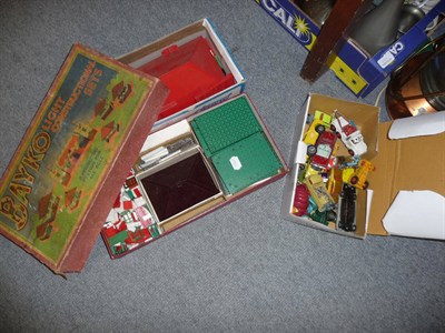 Lot 873 - Small quantity of toys, violin and bow, Bayko building set etc