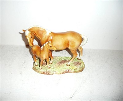 Lot 22 - Beswick mother and foal (a.f.)