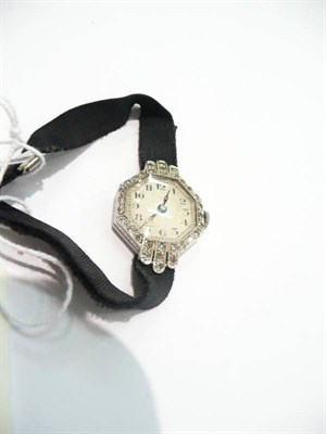 Lot 64 - A diamond set lady's watch