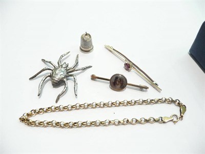 Lot 95 - 9 carat gold belcher bracelet, Charles Horner silver thimble, two bar brooches and a spider brooch