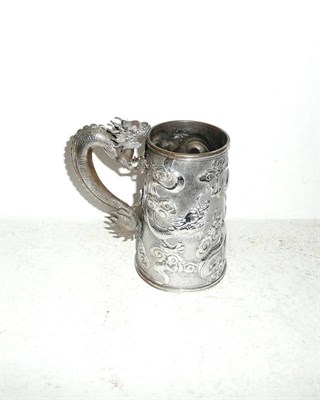 Lot 256 - A Chinese silver mug