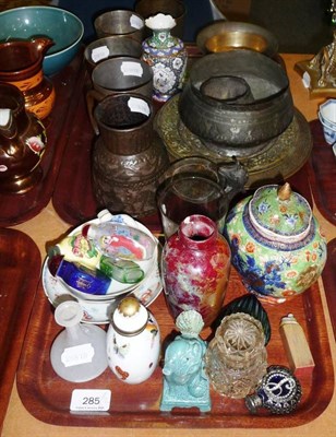 Lot 285 - Oriental items, snuff bottles, glass and metalware on two trays