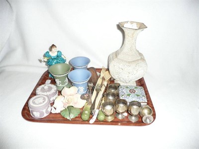 Lot 328 - Tray including Royal Doulton figure Rhapsody HN2267, Wedgwood jasperware, oriental vase, metalwares