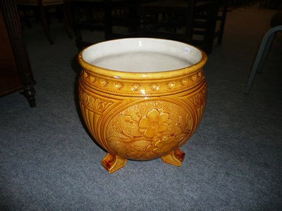 Lot 399 - Large Wedgwood yellow-glazed jardiniere