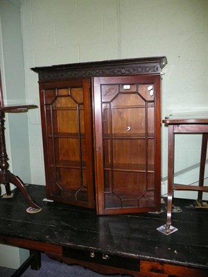 Lot 600 - A mahogany glazed cabinet