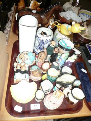 Lot 13 - Tray of assorted ceramics and a Pendelfin house