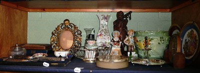 Lot 129 - A shelf of assorted plated wares, glass and ornamental items, etc