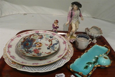 Lot 209 - Continental floral decorated bowl and a (possibly) Samson shell-shaped salt, etc