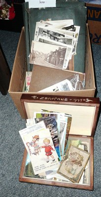 Lot 365 - A quantity of postcards