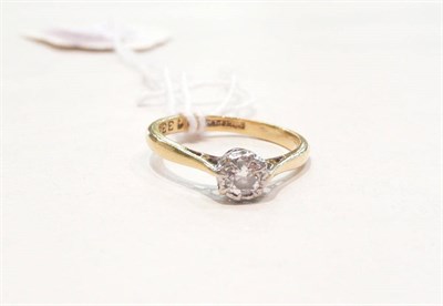 Lot 416 - A diamond solitaire ring