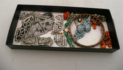 Lot 469 - Paste jewellery brooches, a bangle, etc