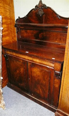 Lot 582 - 19th century rosewood chiffonier