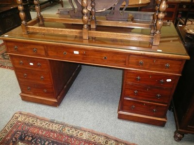 Lot 621 - Mahogany pedestal desk