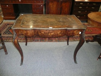 Lot 624 - 18th century style marquetry small bureau plat